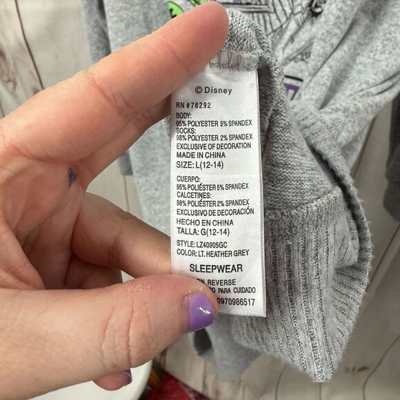 The Nightmare Before Christmas Women’s Large Gray Sweater Longsleeve - Picture 3 of 5